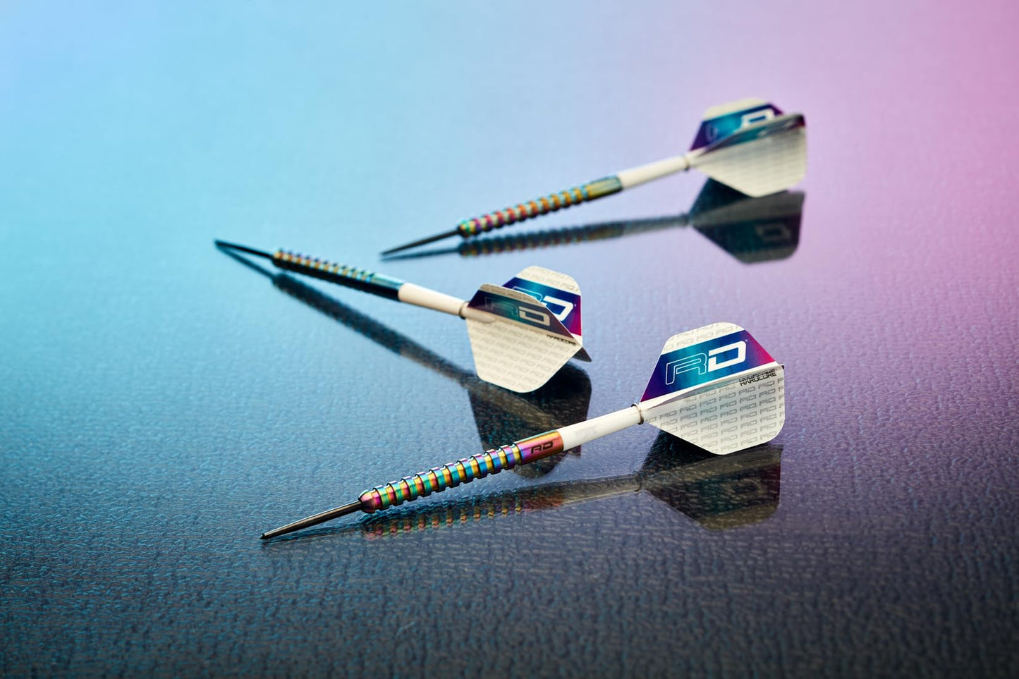 RED DRAGON Javelin Spectron - Premium Tungsten Steeltip Darts Set with Dart Flights and Dart Shafts (Stems) - Available in 20g, 22g, 24g, 26g