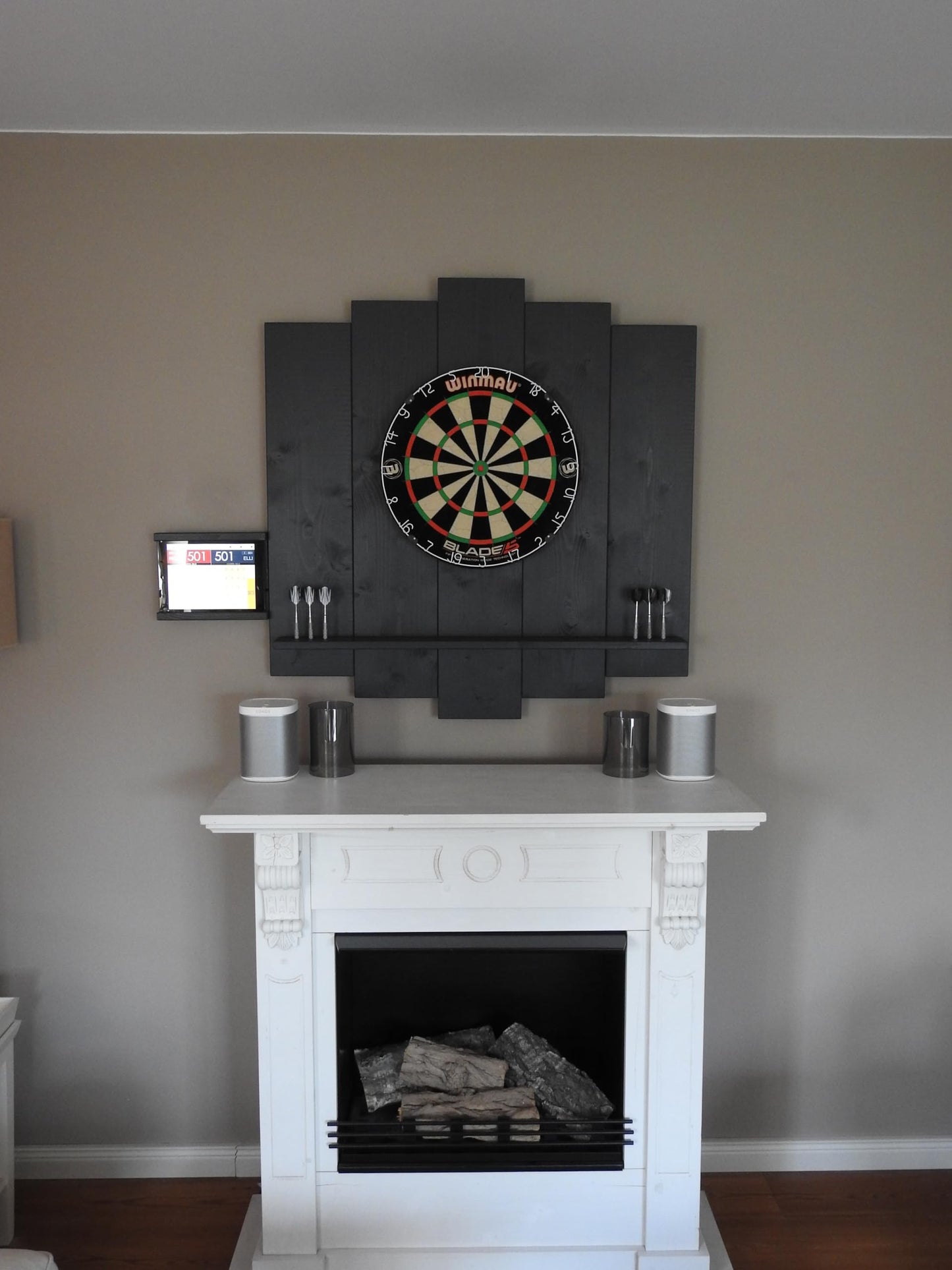 WOODEN Dartboard Surround | Premium dart wall protection & tablet holder | Flamed "Burned Look" or colour design (catch ring, dart surround, backboard)